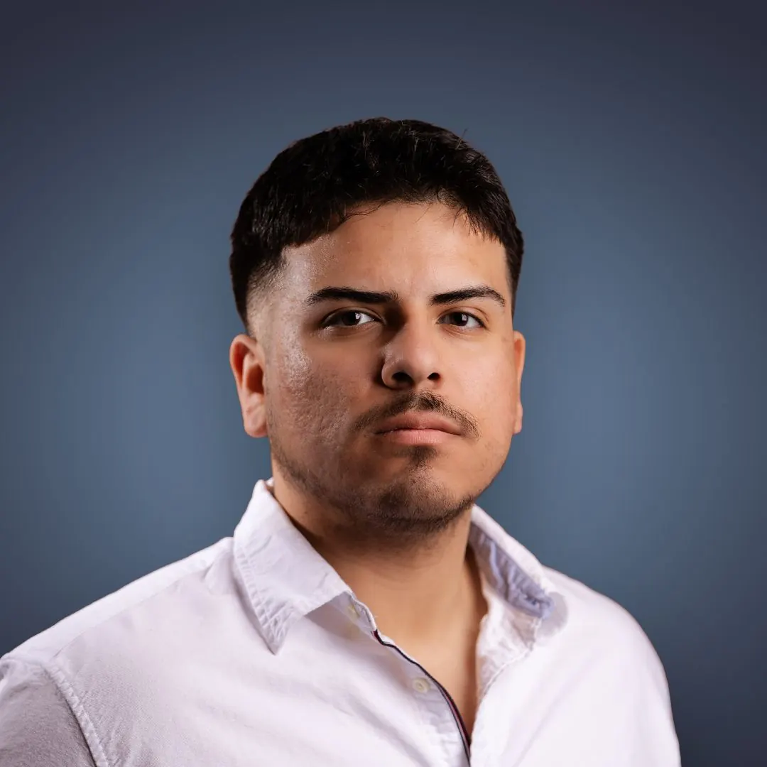 Headshot of Brandon Mendoza